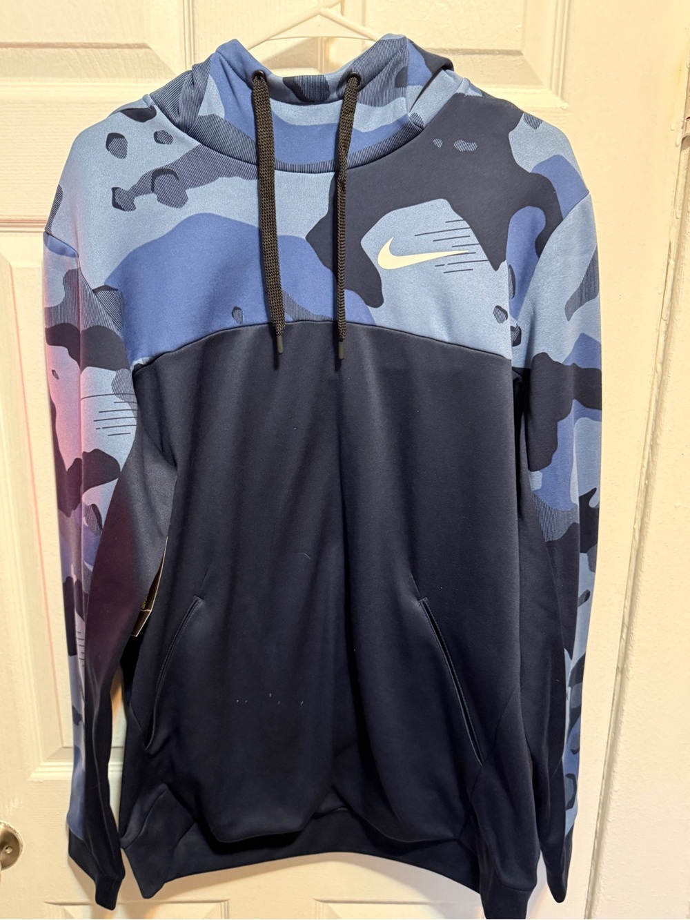 Nike Men's Navy and Light Blue Camo Pullover Hoodie